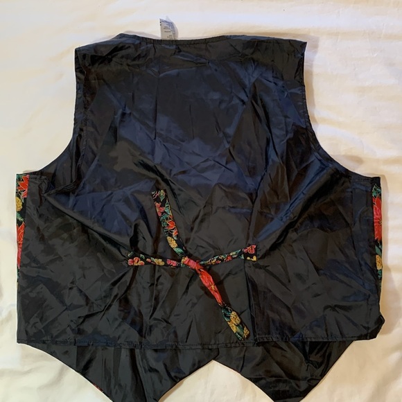 Nutcracker Christmas Vest Holiday Poinsettia Size 24 Colorful Festive.   H1 - Picture 6 of 7